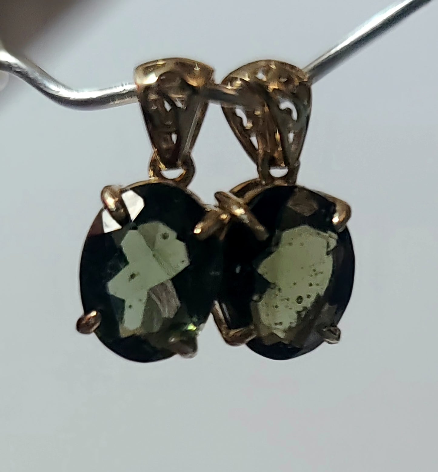 Beautiful Genuine Faceted Moldavite Pendant in Solid 14K Gold