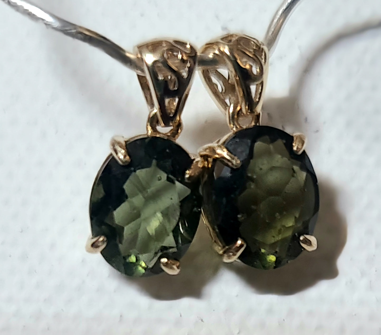 Beautiful Genuine Faceted Moldavite Pendant in Solid 14K Gold