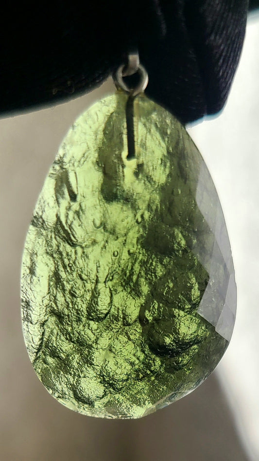 Large Faceted Authentic Moldavite Pendant 24.9 Carat (5 grams)